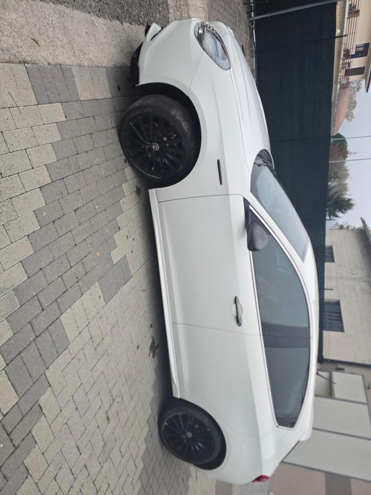 Alfa Romeo Giulietta 2.0 JTDm-2 140 CV Exclusive