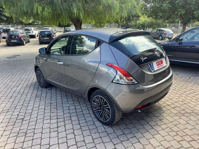 Lancia Ypsilon Ypsilon 1.0 FireFly 5 porte S&S Hybrid Silver Plus