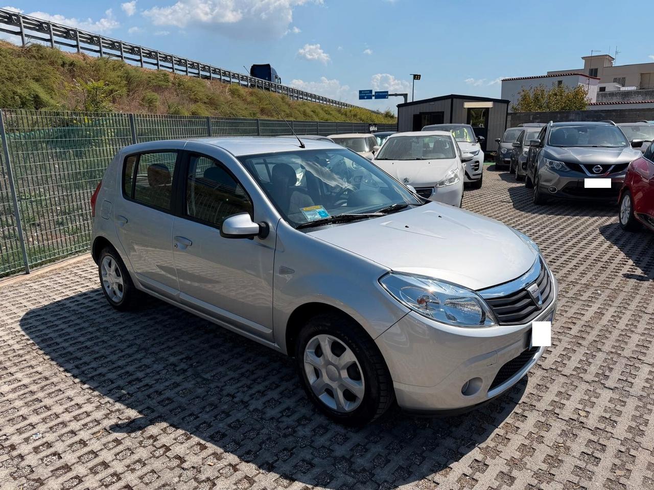 Dacia Sandero 1.4 8V GPL Lauréate-03/2010