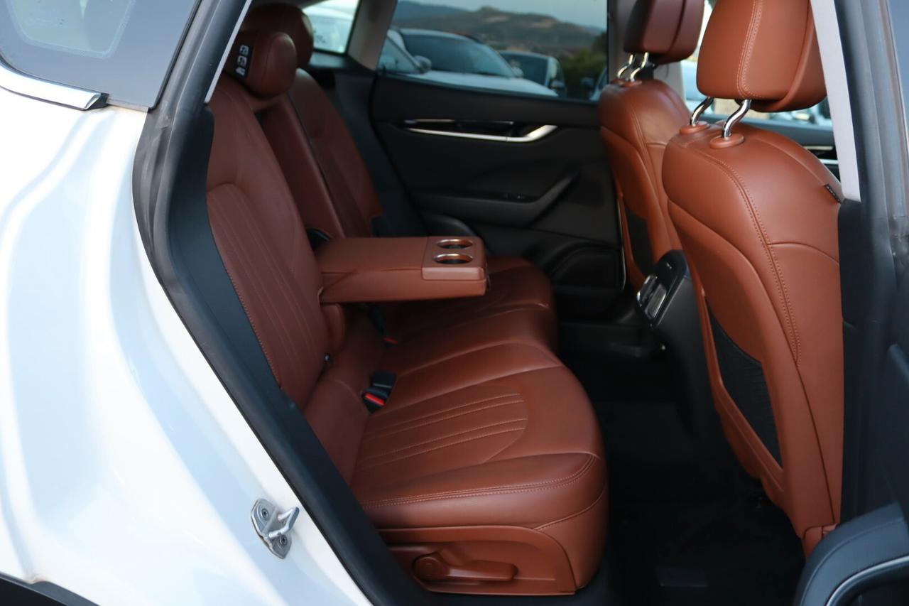Maserati Levante V6 Diesel 275 CV AWD TETTUCCIO APRIBILE
