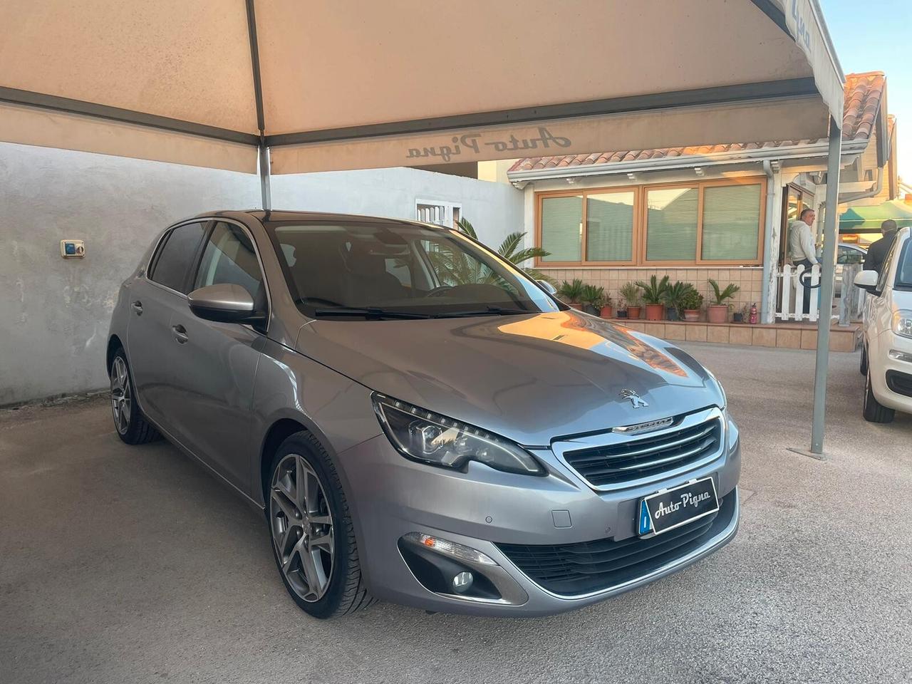 Peugeot 308 BlueHDi 120 S&S Allure