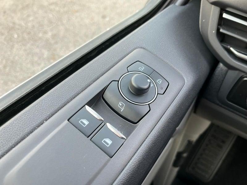 Ford Tourneo Custom Tourneo Custom 320 2.0 EcoBlue 170CV aut. PL Titanium