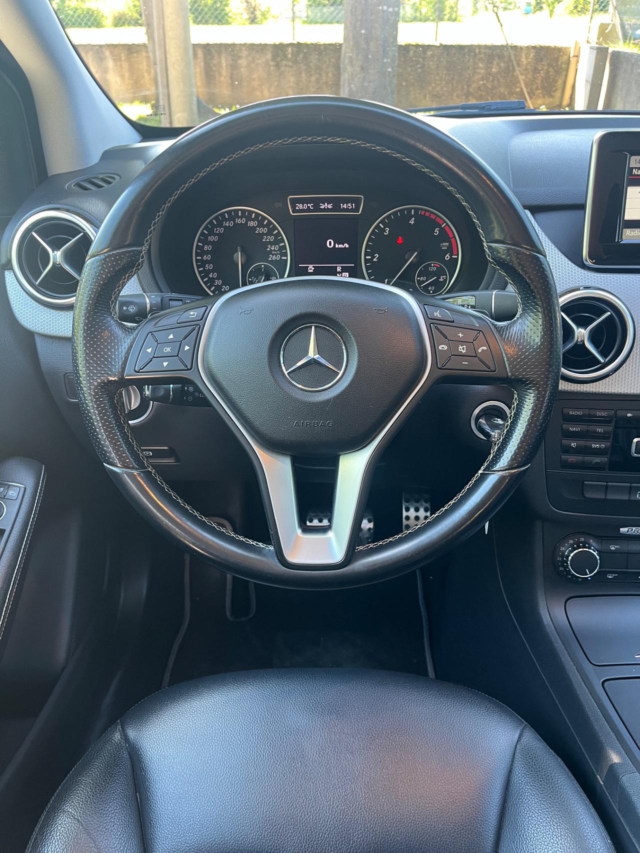 Mercedes-benz B 200 CDI BlueEFFICIENCY Premium