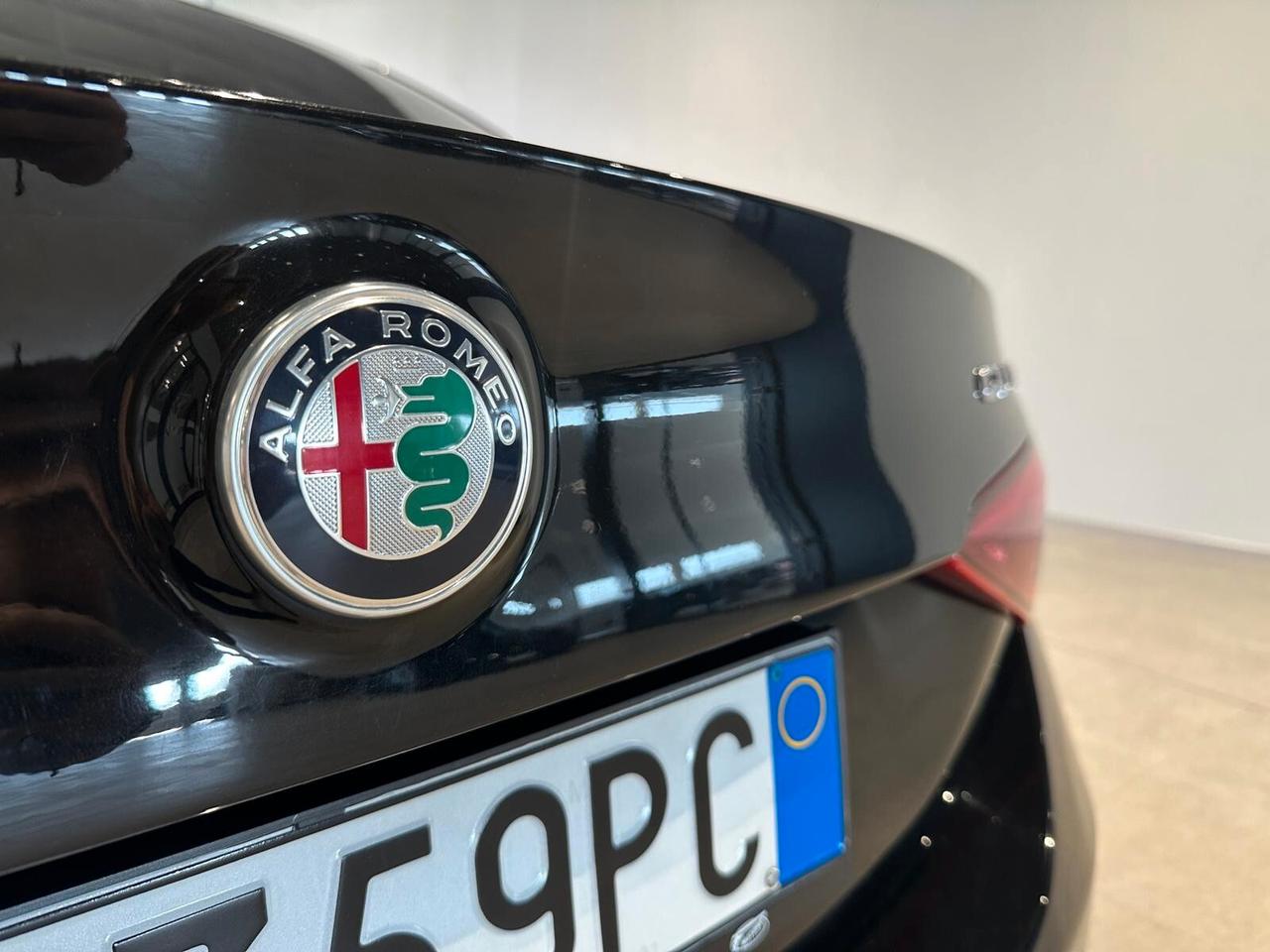 Alfa Romeo Giulia 2.2 Turbodiesel 160 CV AT8 Super