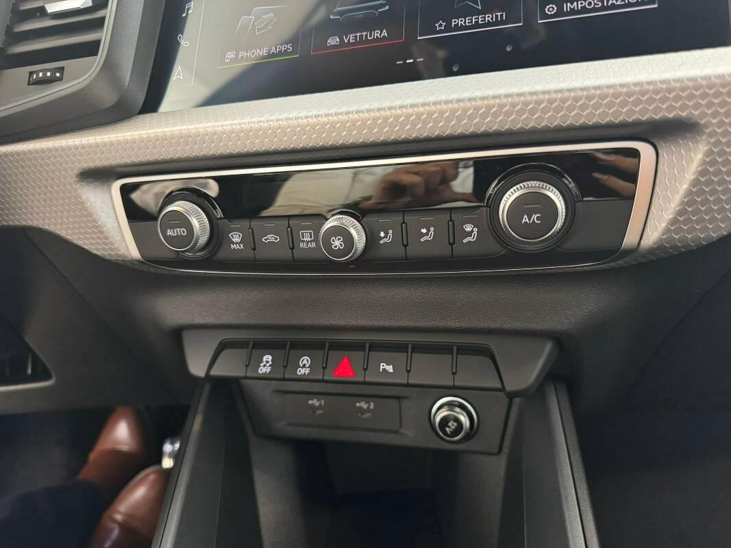 Audi A1 30 1.0 tfsi S line edition 116cv