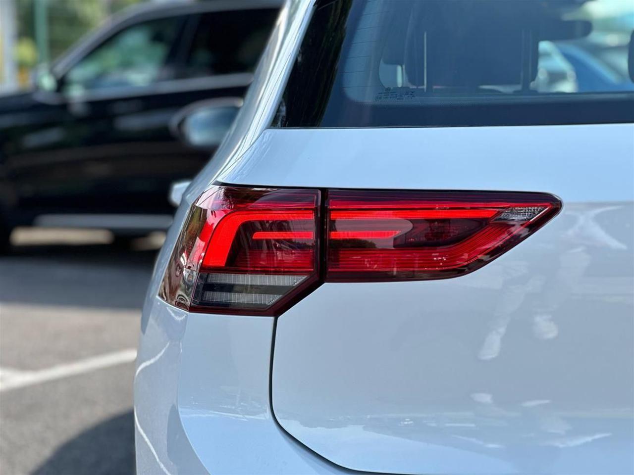 VOLKSWAGEN Golf 1.5 eTSI 150 CV EVO ACT DSG Life