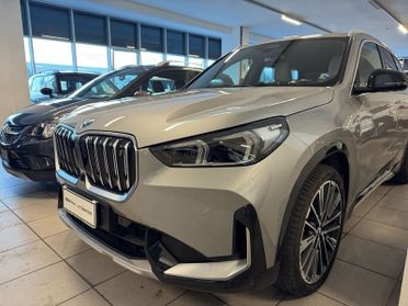 BMW iX1 iX1 xDrive 30 xLine