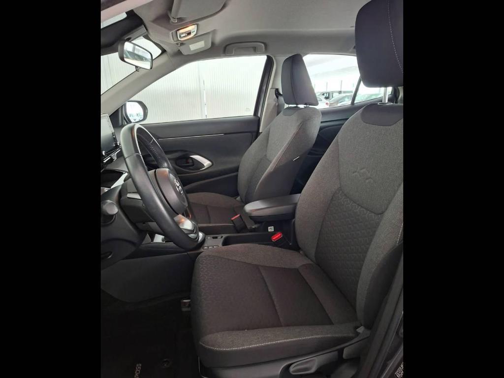 Toyota Yaris Cross 1.5 H Business FWD E-CVT