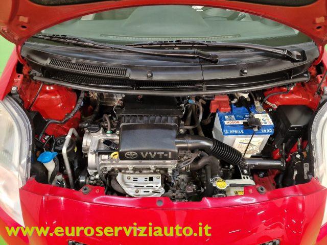 TOYOTA Yaris 1.3 5 porte Sol