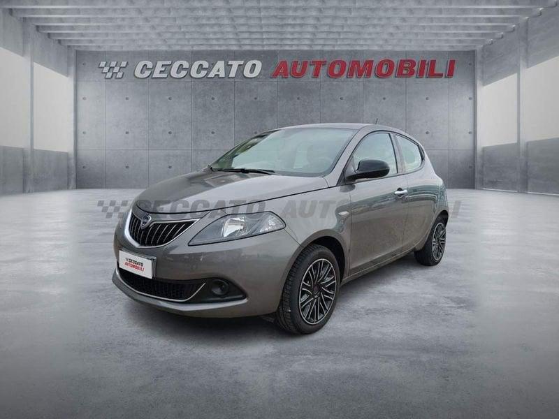 Lancia Ypsilon Ypsilon 1.0 firefly hybrid Silver s&s 70cv 5p.ti