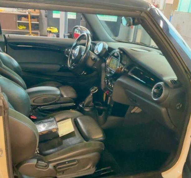 Mini Cooper Steptronic Cabrio 1.5 136CV Pelle Navi PDC