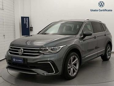 Volkswagen Tiguan Allspace 2.0 TDI SCR DSG 4MOTION R-Line