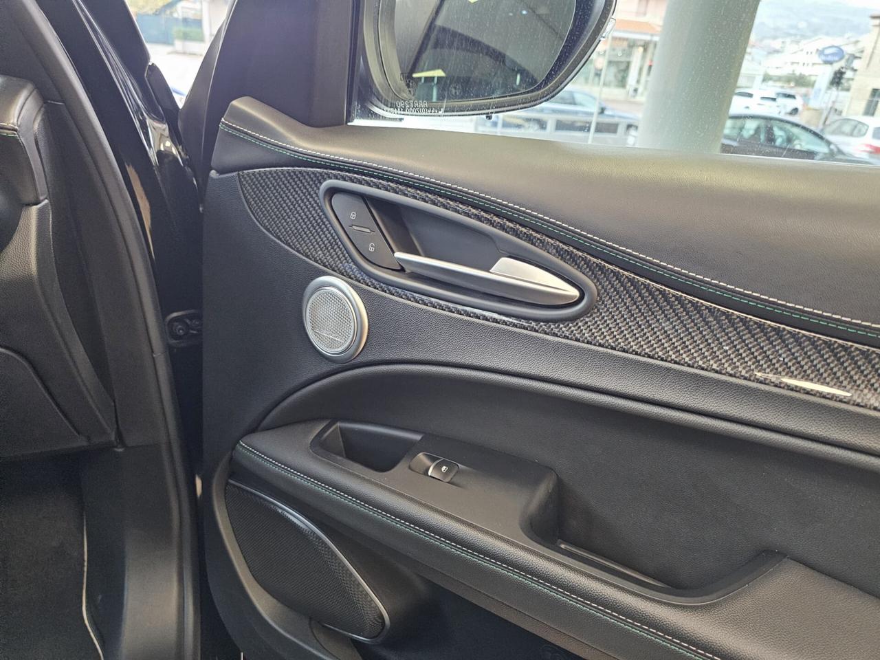 Alfa Romeo Stelvio 2.9 Bi-Turbo V6 510 CV AT8 Quadrifoglio