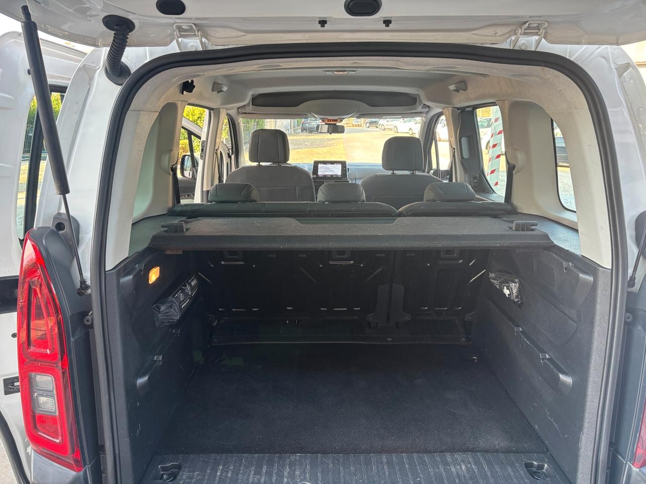 Citroen Berlingo BlueHDi 130 EAT8 M Shine- 2020