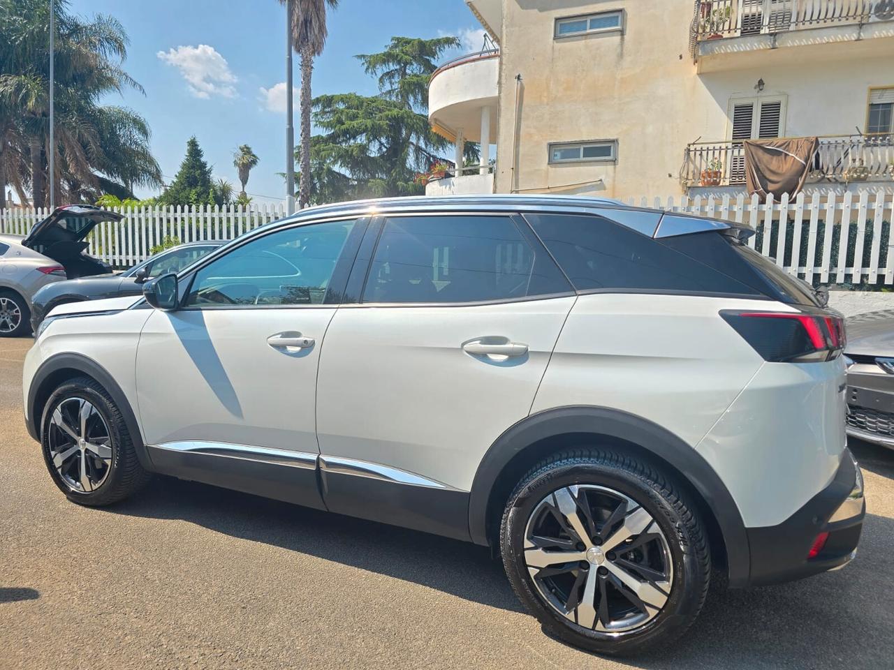 PEUGEOT 3008 TURBO 180EAT8 ALLURE