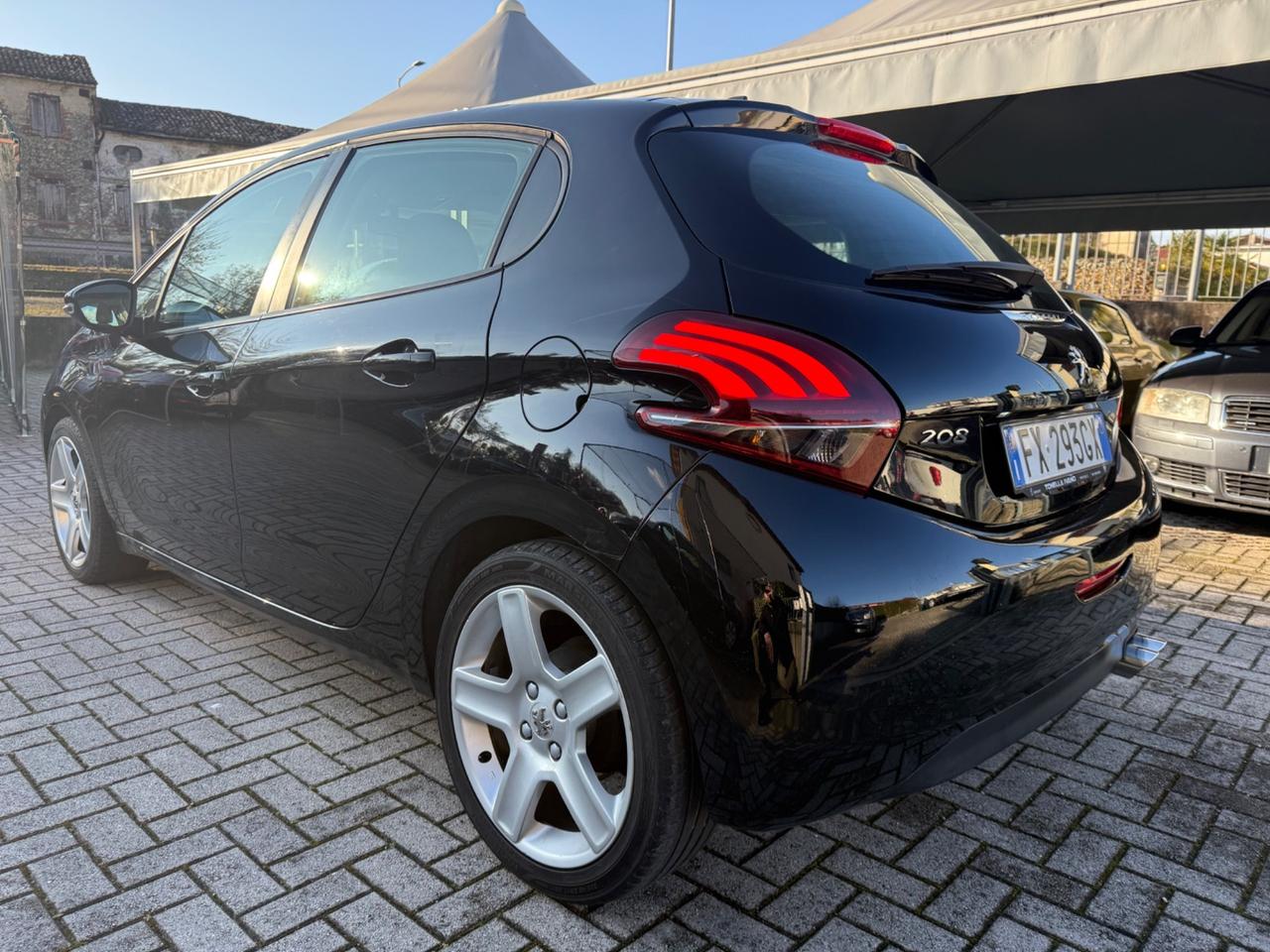 Peugeot 208 BlueHDi 75 5p Allure