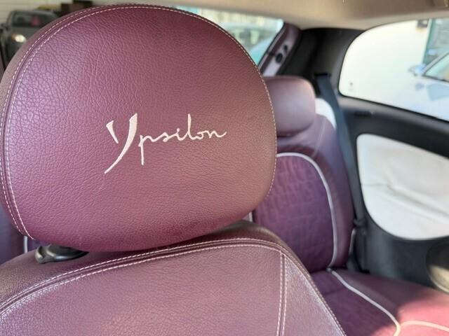 Lancia Ypsilon 1.2 69 CV Elle 11.2010 ok nep cv 11