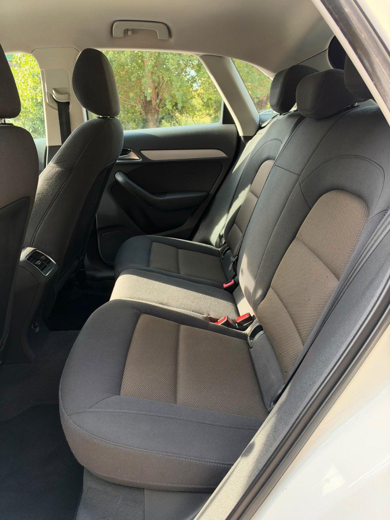 Audi Q3 2.0 tdi Business 140cv OK NEOPATENTATO