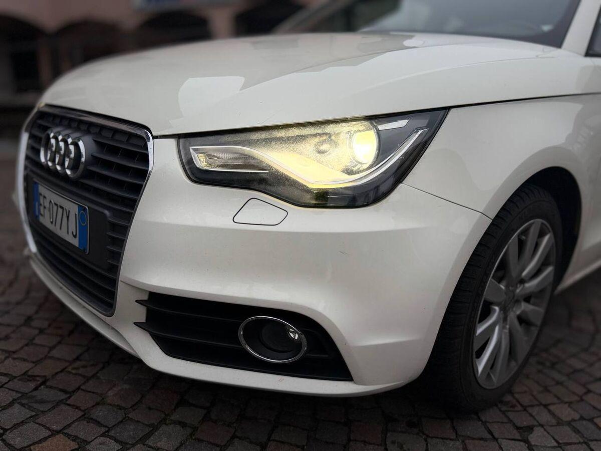 Audi A1 1.6 tdi Ambition 105cv