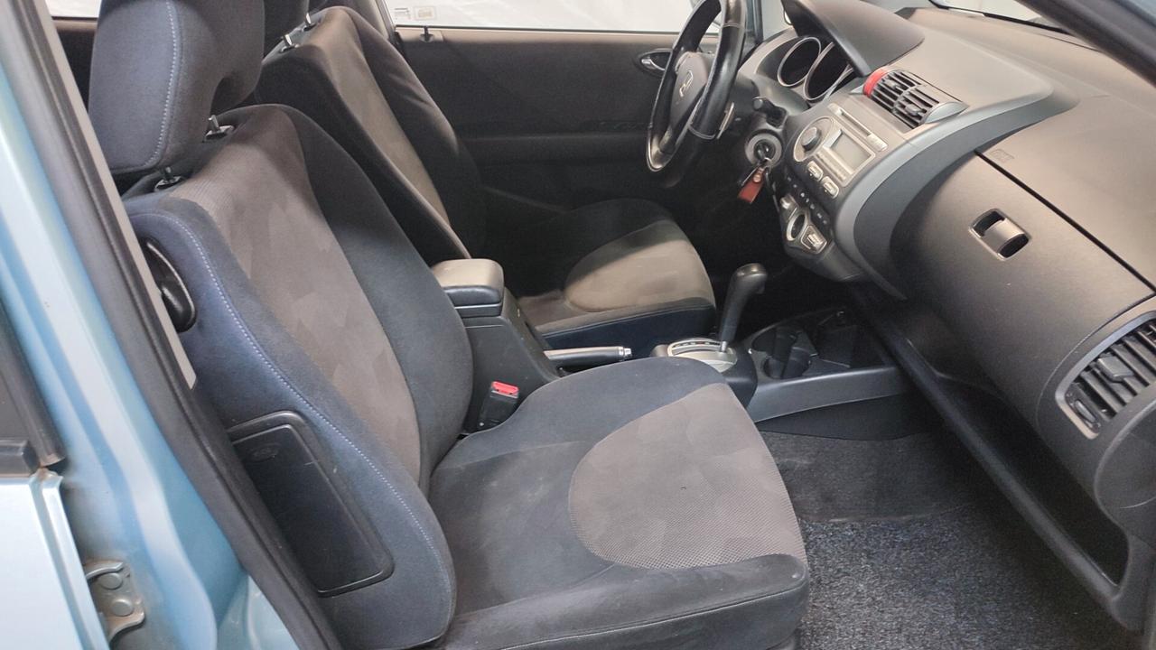 Honda Jazz 1.4 i-DSi 5p. 7 Speed CVT Graph. NEOPATENTATO