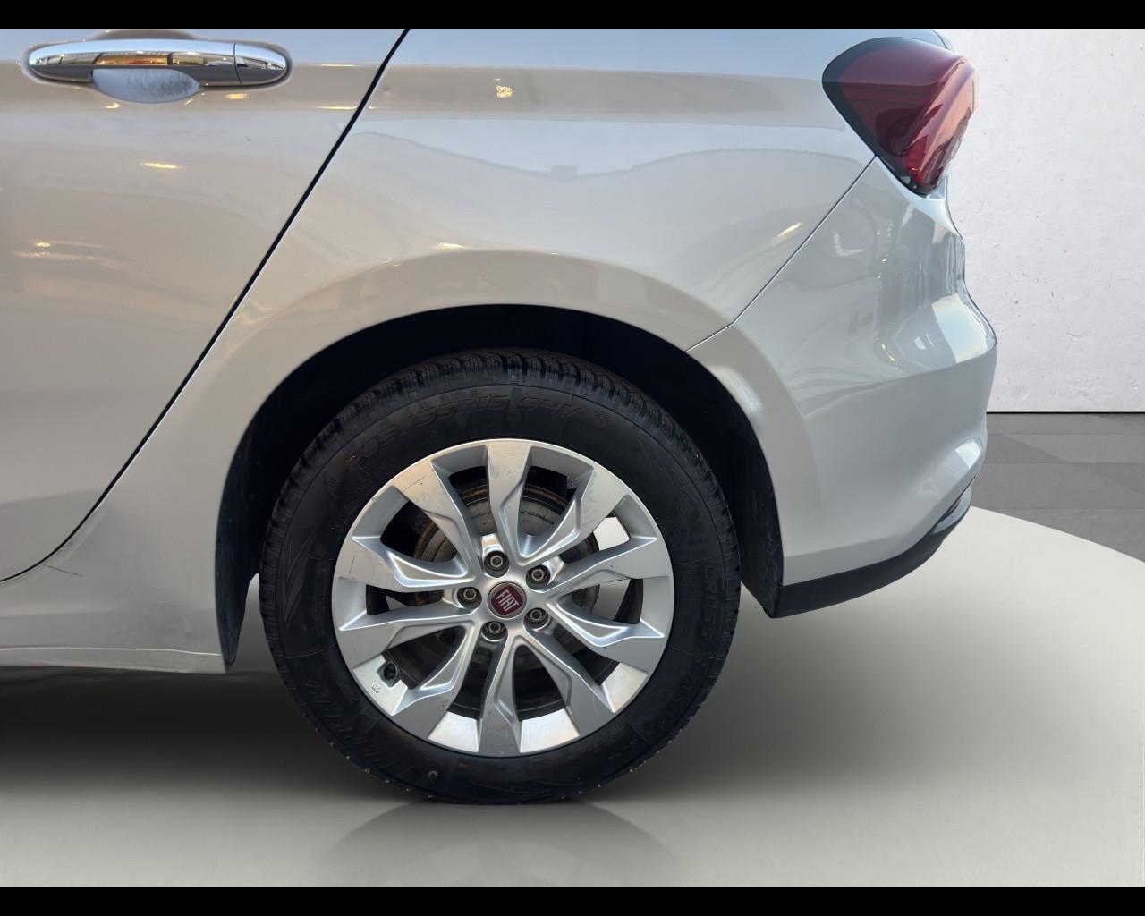 FIAT Tipo (2015-->) - Tipo 1.3 Mjt S&S 5 porte Business
