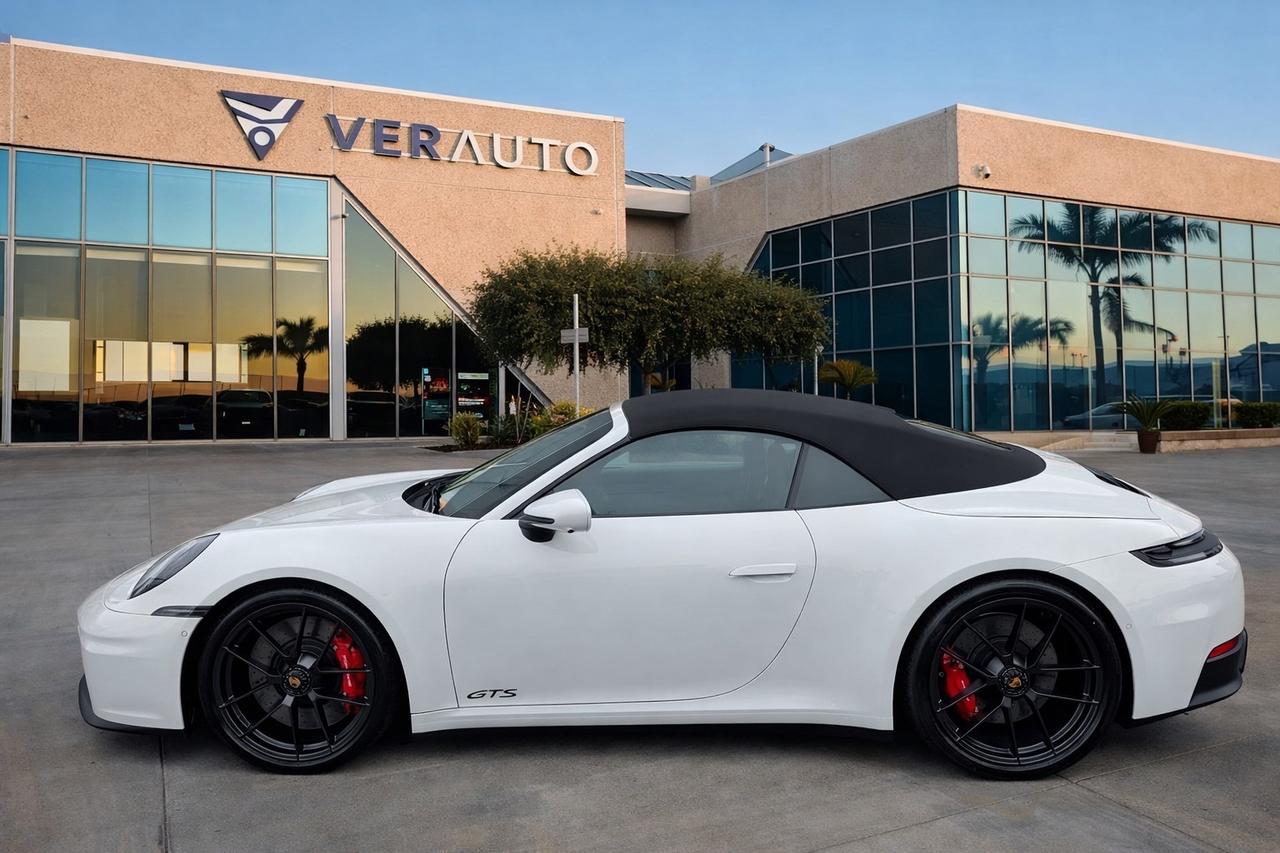 Porsche 911 Carrera GTS Cabriolet possibilità noleggio no scoring