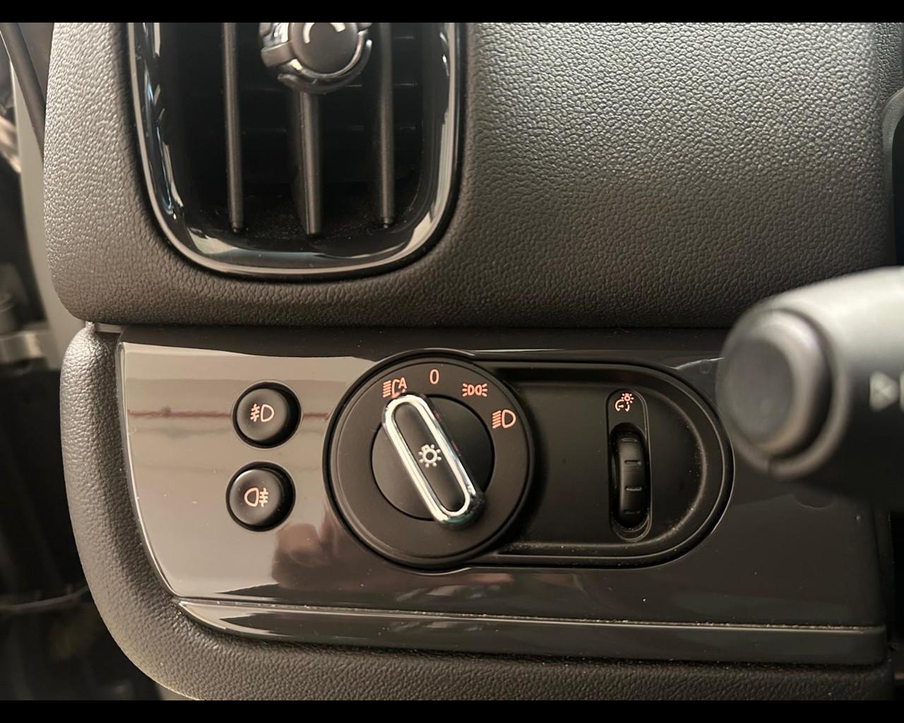 MINI Mini Countrym.(F60) - Mini 1.5 One D Hype Countryman
