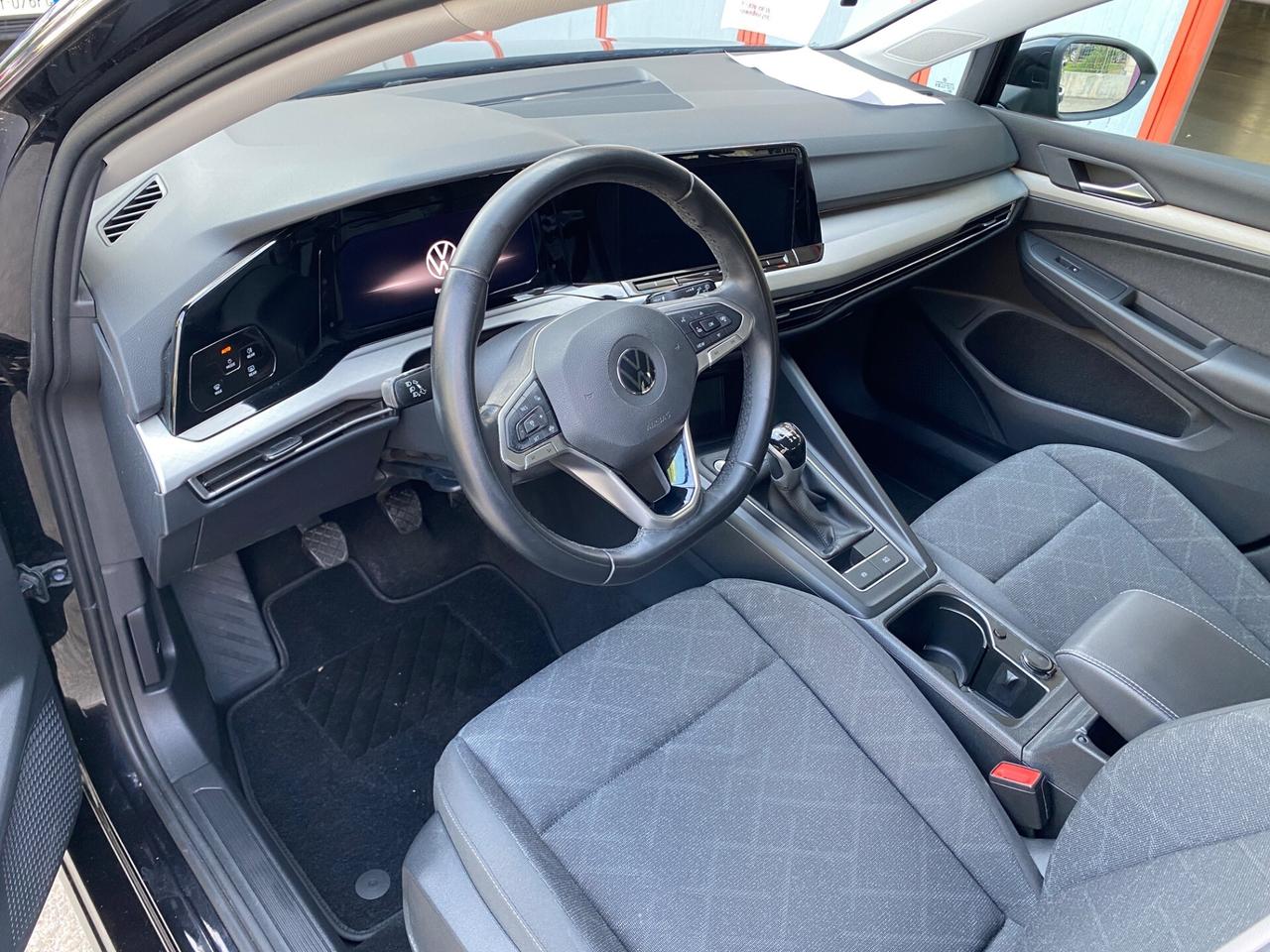 Volkswagen Golf 1.0 TSI EVO Life- OK NEOPATENTATI