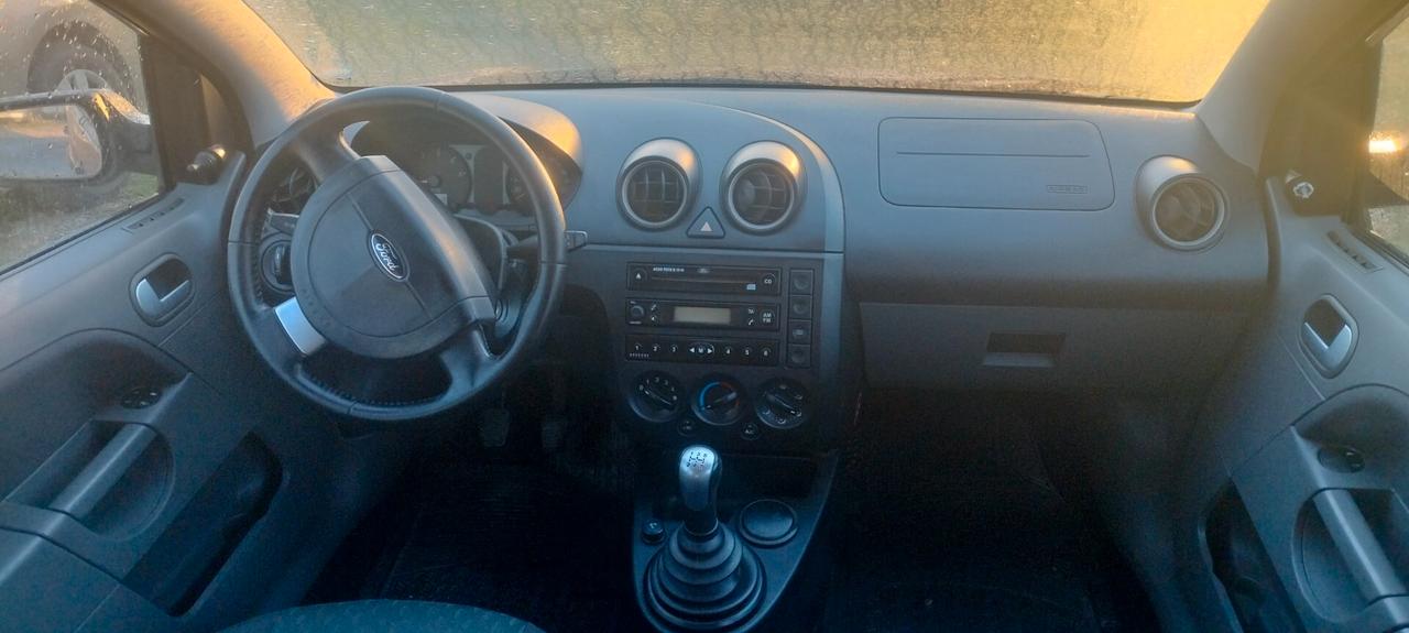 Ford Fiesta 1.4 TDCi 5p. Ambiente
