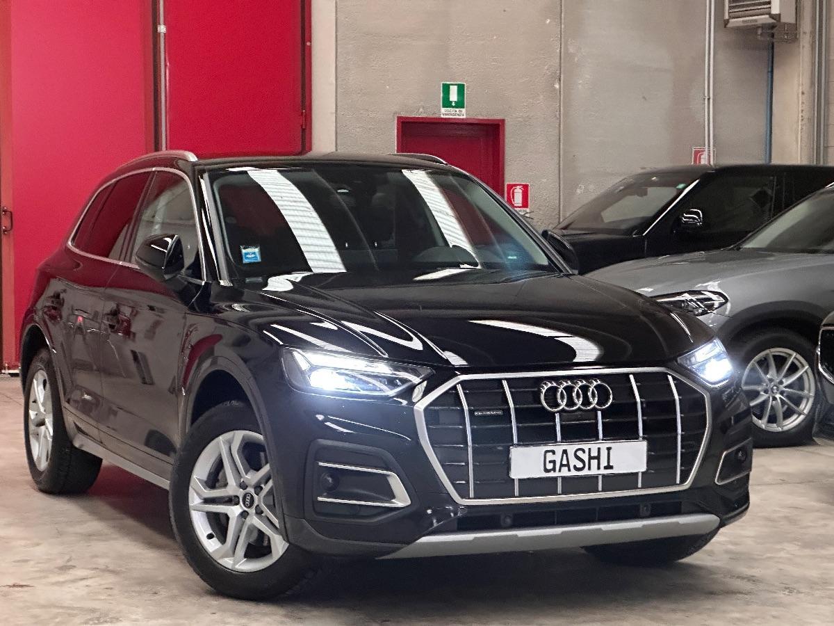 AUDI - Q5 - 40 TDI quattro S tronic Business