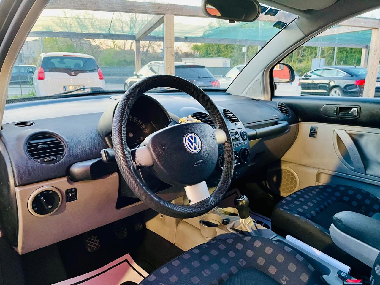 Volkswagen New Beetle 1.6