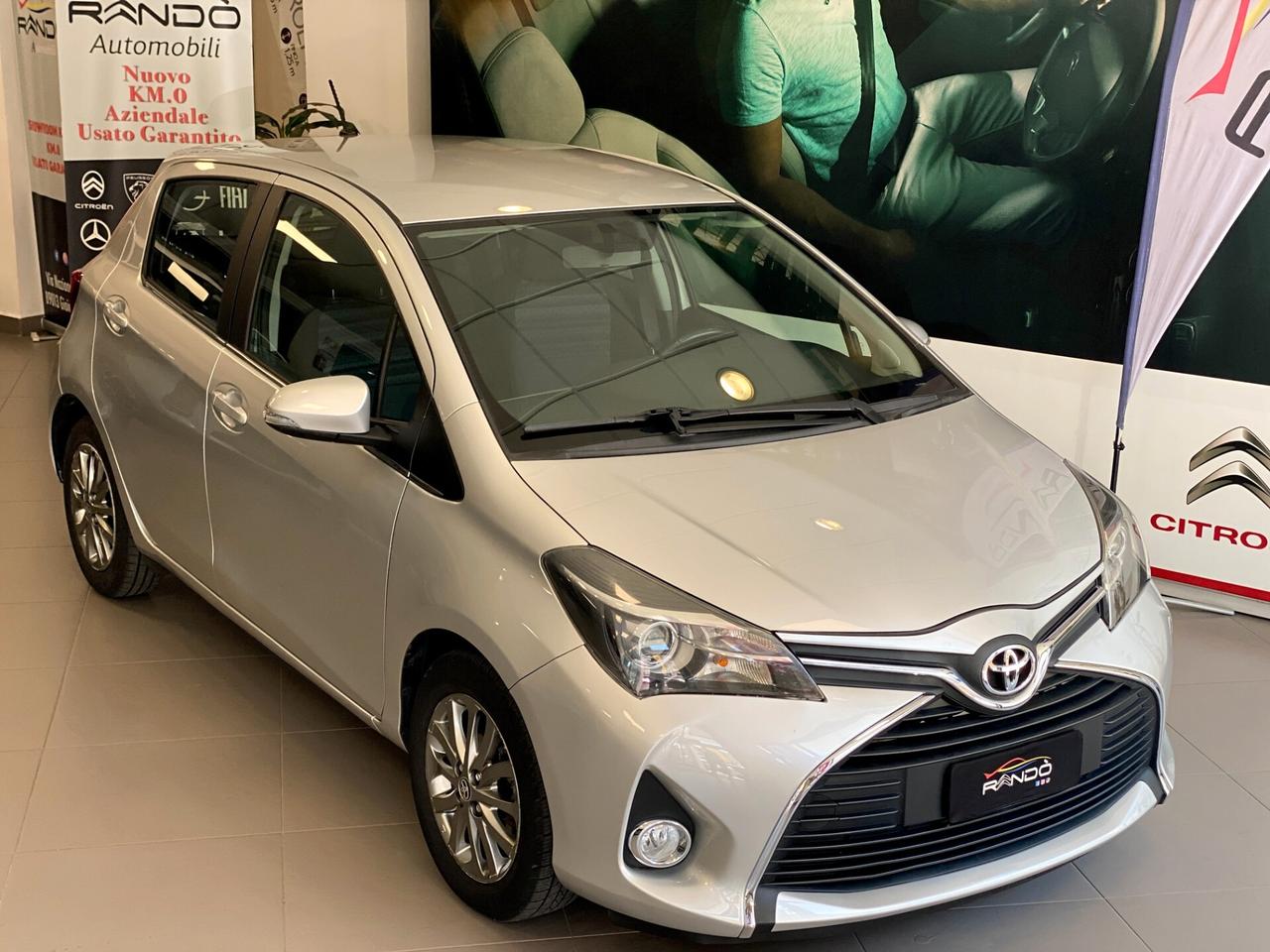 Toyota Yaris 1.4 D-4D 90CV Lounge 5 Porte – Garanzia 2031