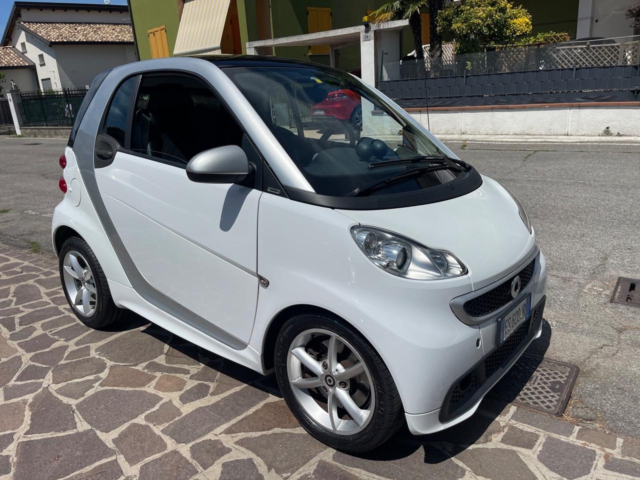 Smart ForTwo 1000 52 kW coupé passion