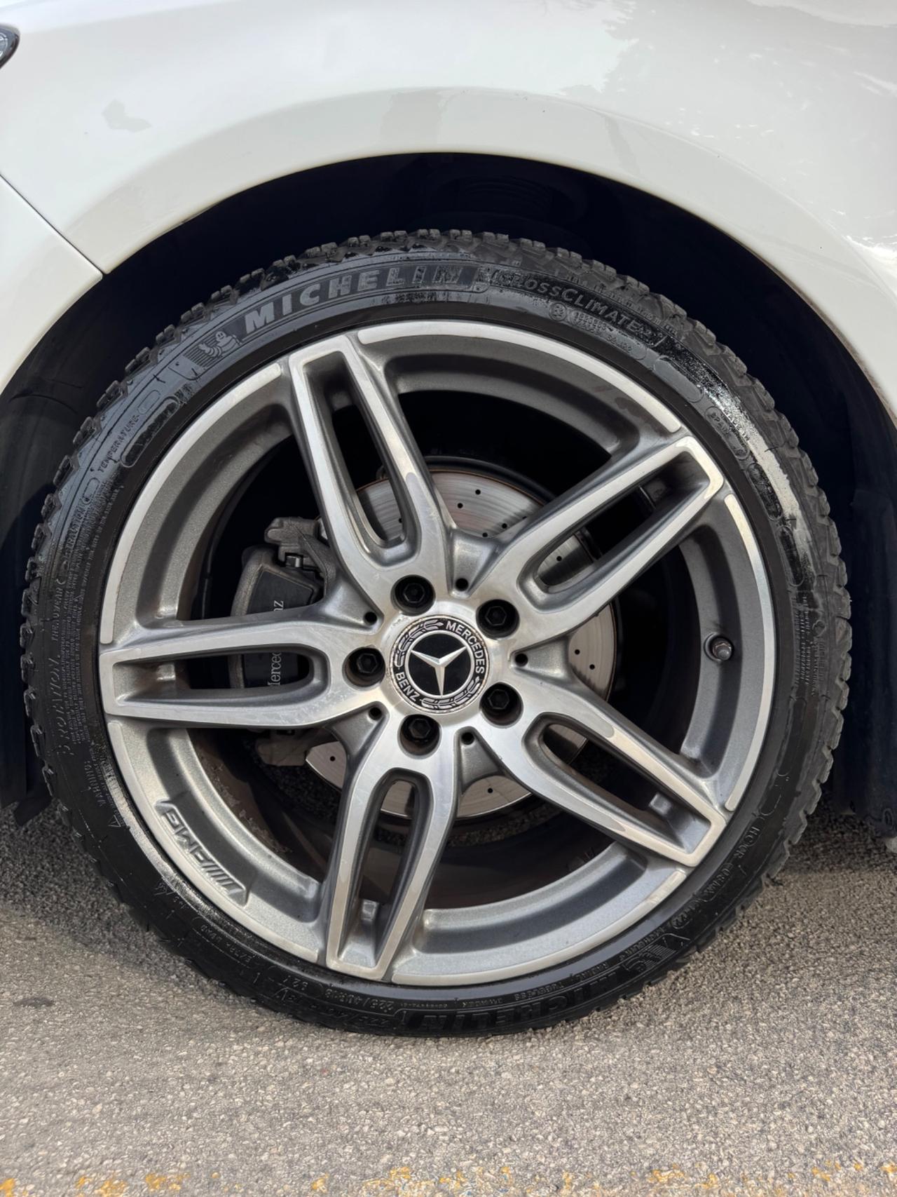 Mercedes CLA 200 d PREMIUM AMG