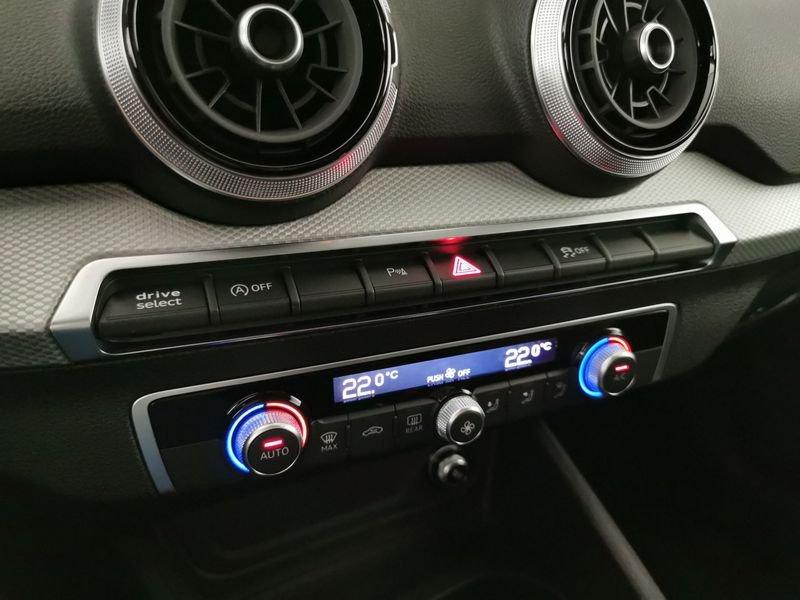 Audi Q2 35 2.0 tdi Identity Black s-tronic