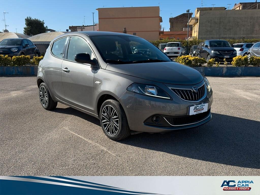 Lancia Ypsilon 1.0 FireFly 5 porte S&S Hybrid Ecochic Gold IN PROMO