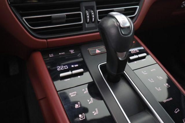 PORSCHE Macan Macan 2.0