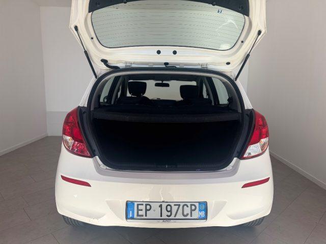HYUNDAI i20 1.2 5p. Sound Edition