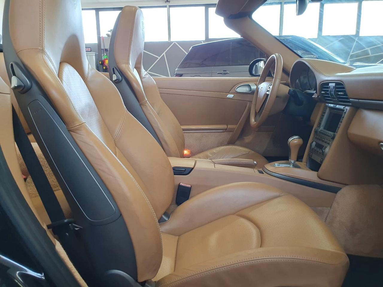 Porsche 911 Carrera Cabriolet