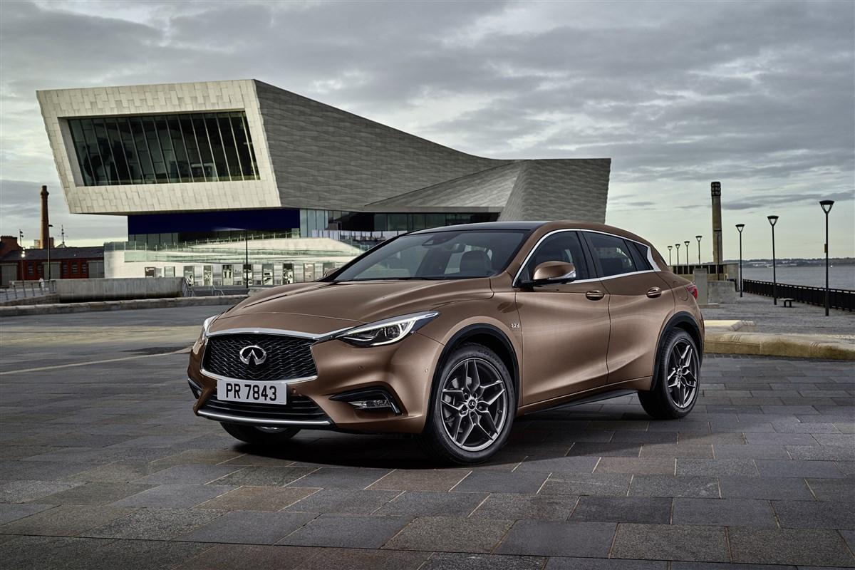 Infiniti Q30 1.5d Business 109cv dct
