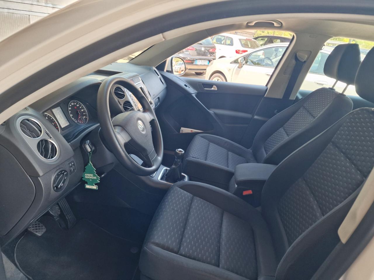 Volkswagen Tiguan 2.0 TDI DPF 4MOTION "159.000 km*
