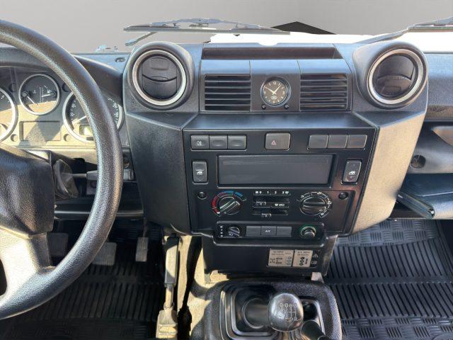 LAND ROVER Defender 2.2 TD4 110 PICK-UP