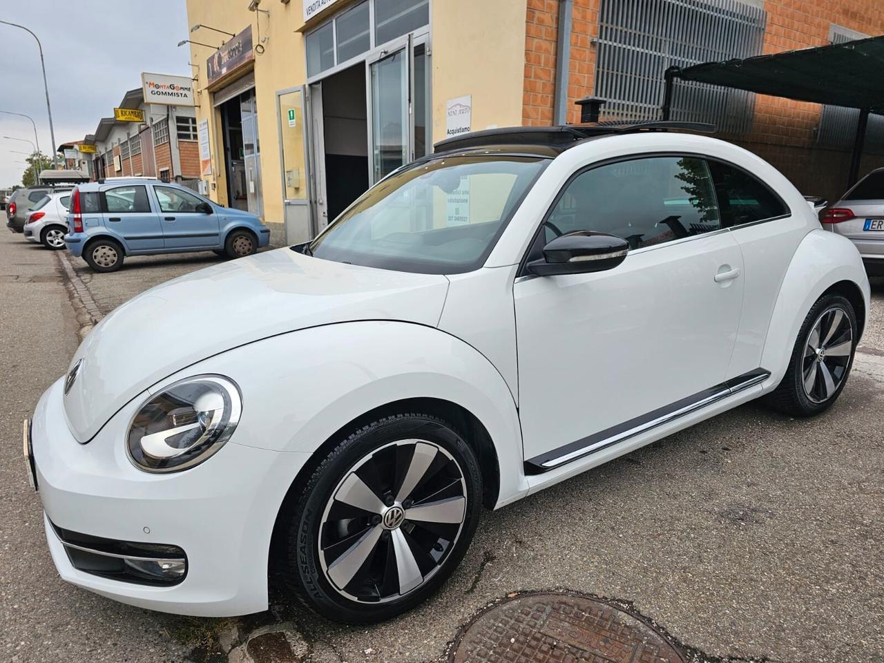 Volkswagen Maggiolino 2.0 TDI 140cv Sport*Bi-Xeno*Tetto*Pdc*18