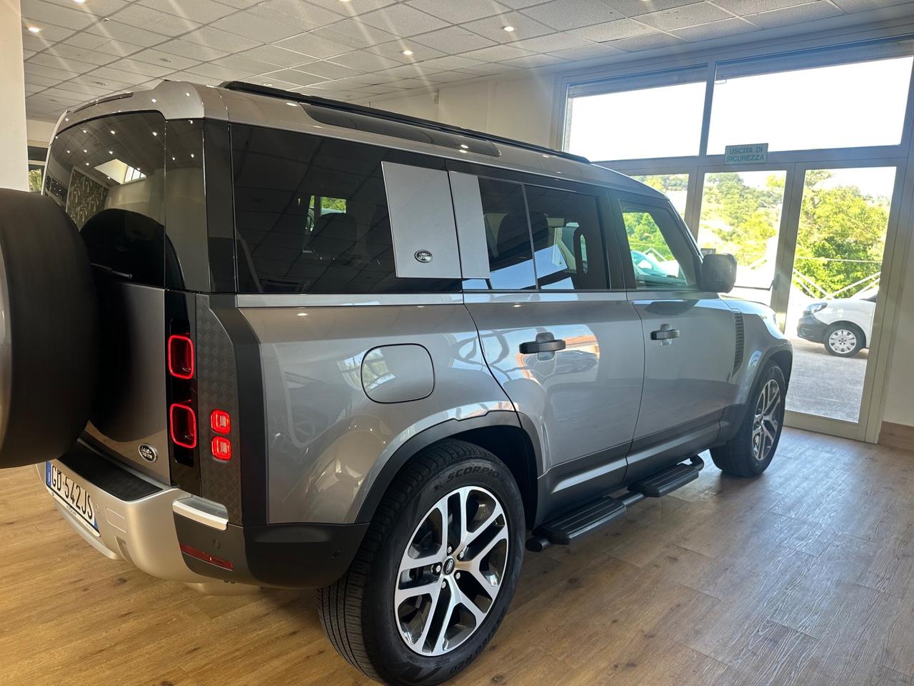 Land Rover Defender 110 3.0D I6 250 CV AWD Auto!