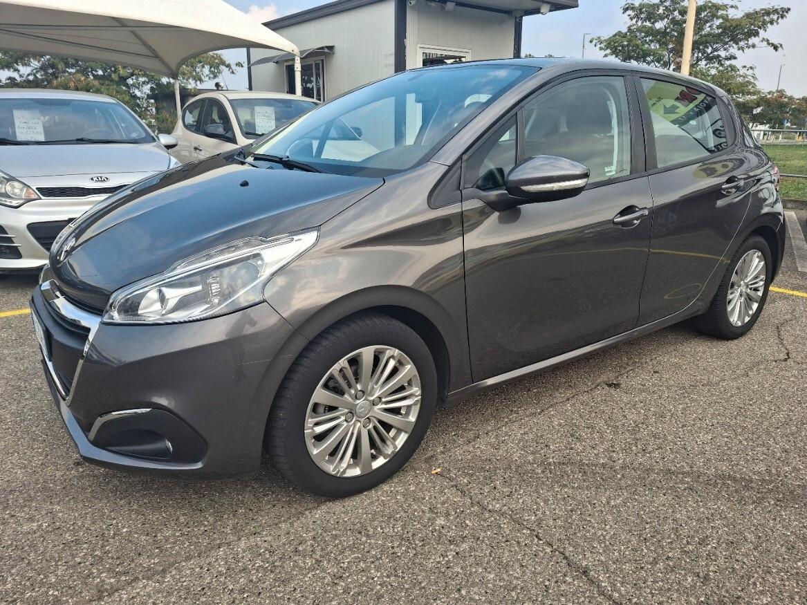Peugeot 208 PureTech 82 5 porte Allure