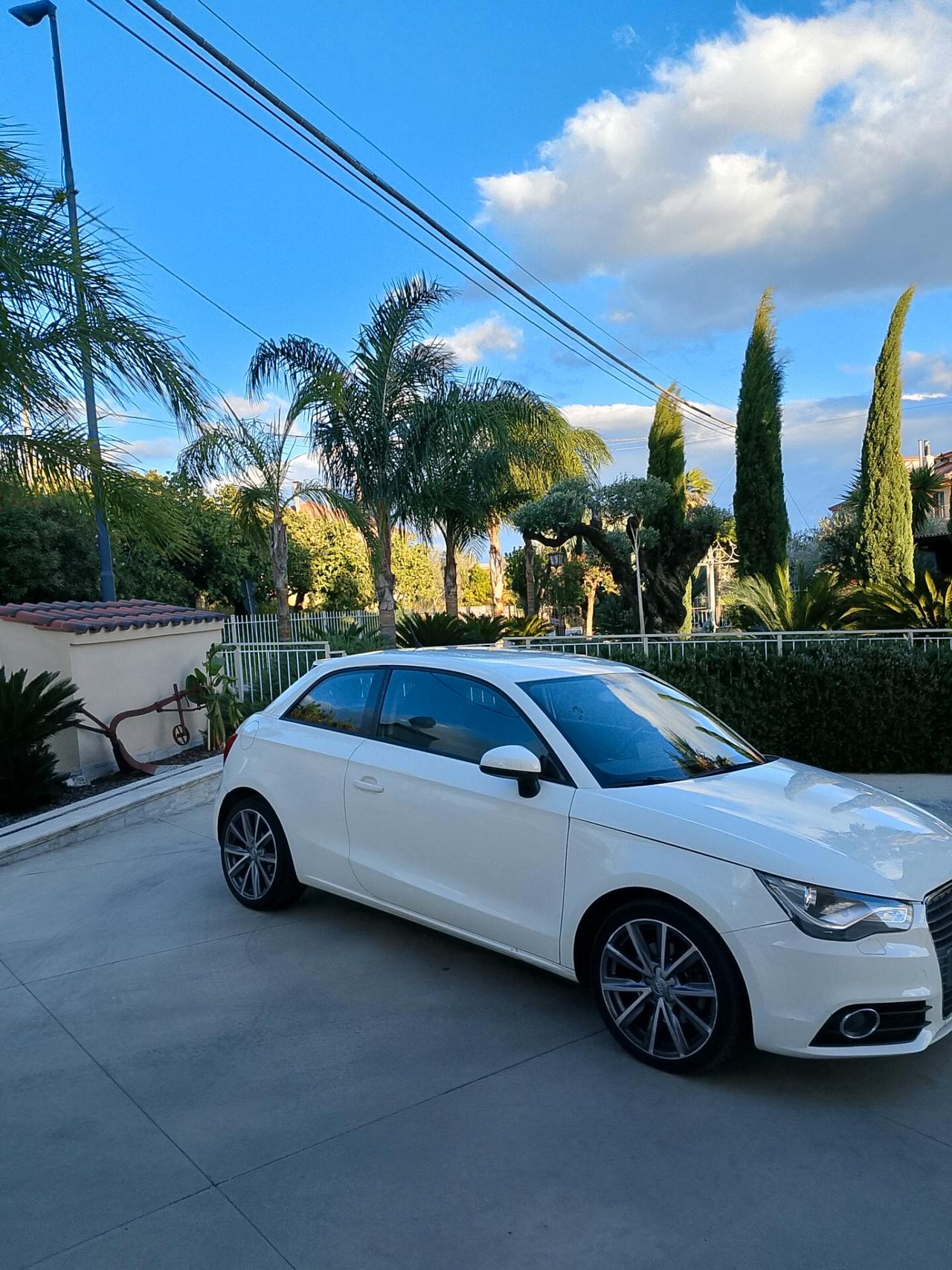 Audi A1 1.6 TDI 105 CV Attraction