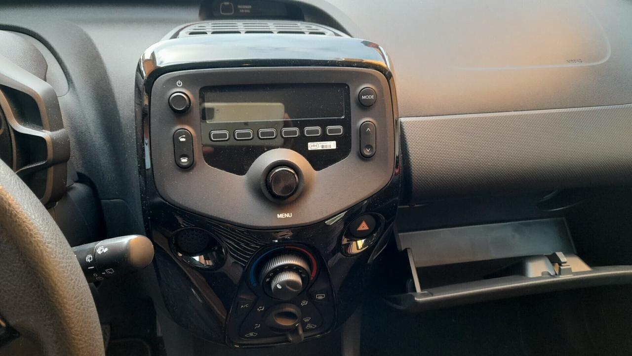 Citroen C1 VTi 72 S&S 5 porte 15000 KM