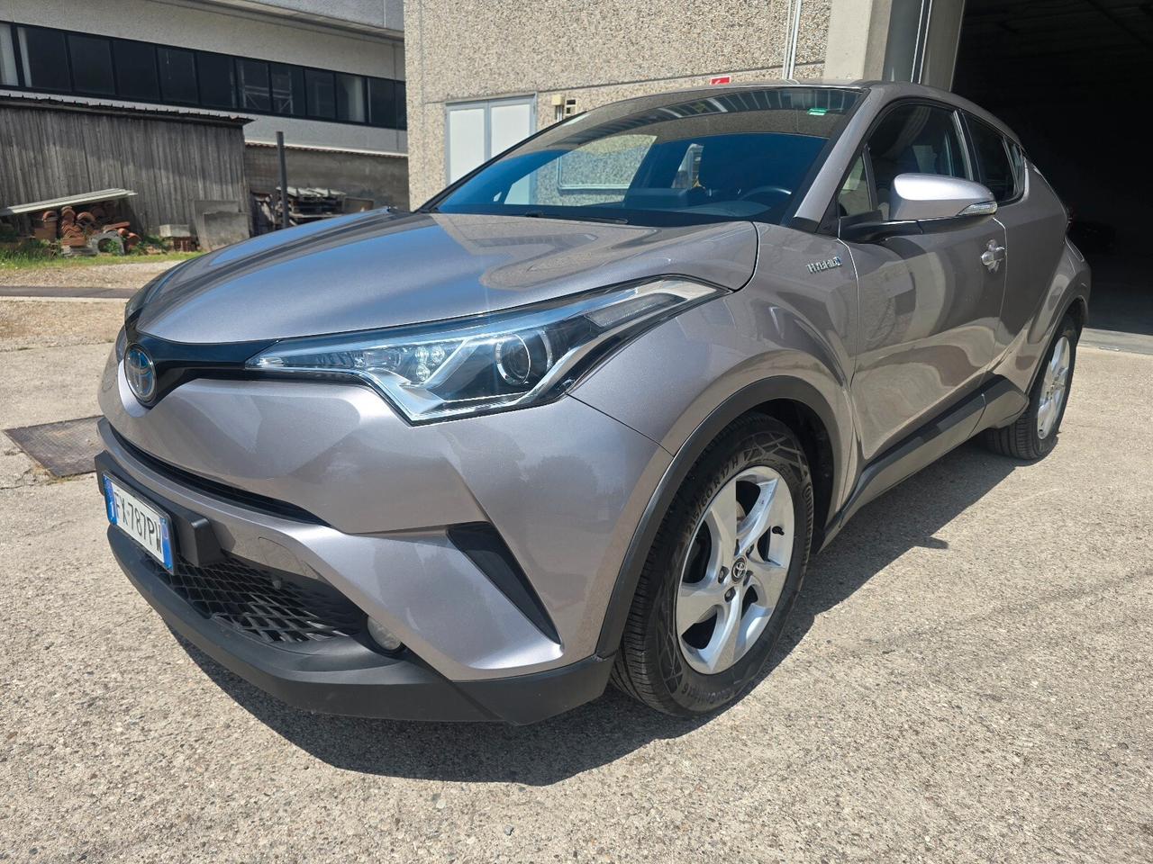 Toyota C-HR 1.8 Hybrid E-CVT Business