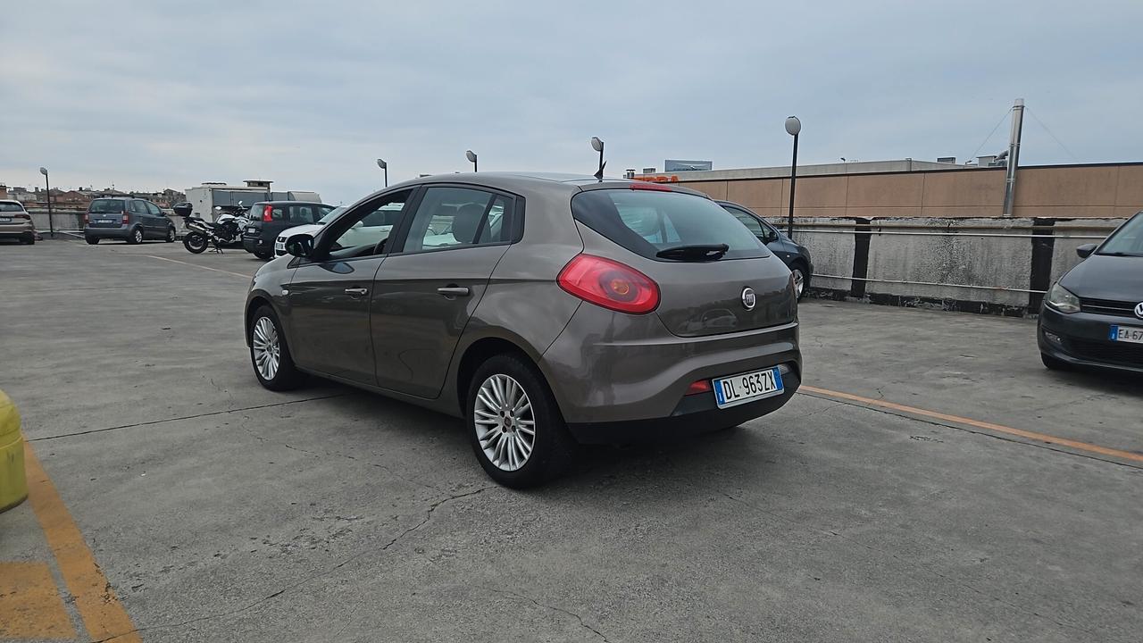 FIAT BRAVO 1.9 MJT 120cv – PERFETTA – TENUTA DA AMATORE Vendo splendida Fiat Bravo 1.9