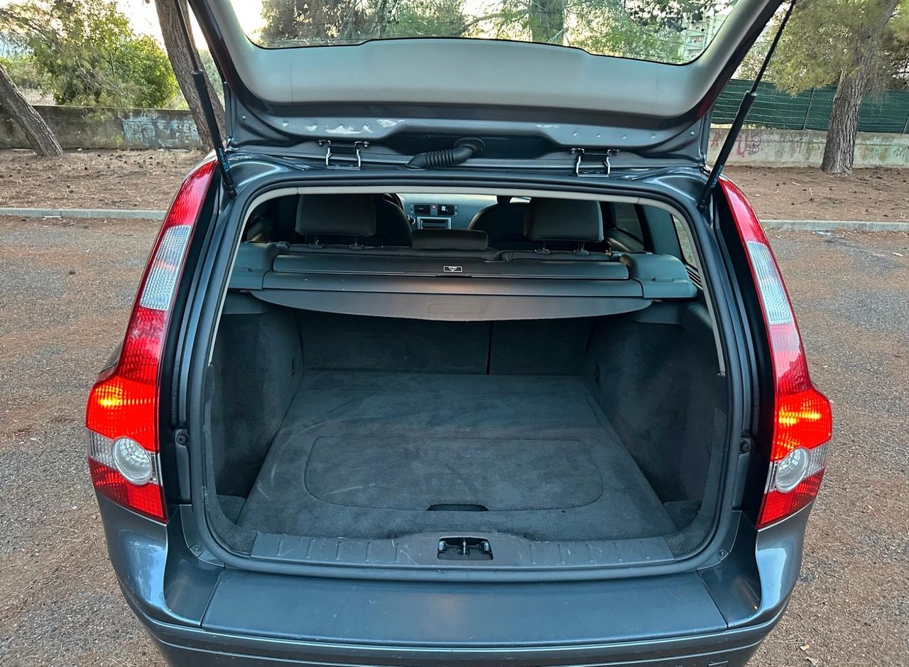 Volvo V50 2.0 D cat Momentum